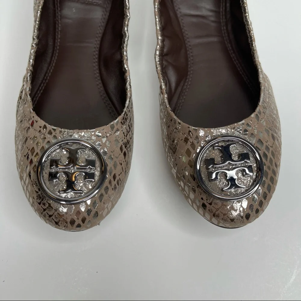 TORY BURCH Heidi Pewter Snake Print Metallic Leather Medallion Ballet Flat Sz 5